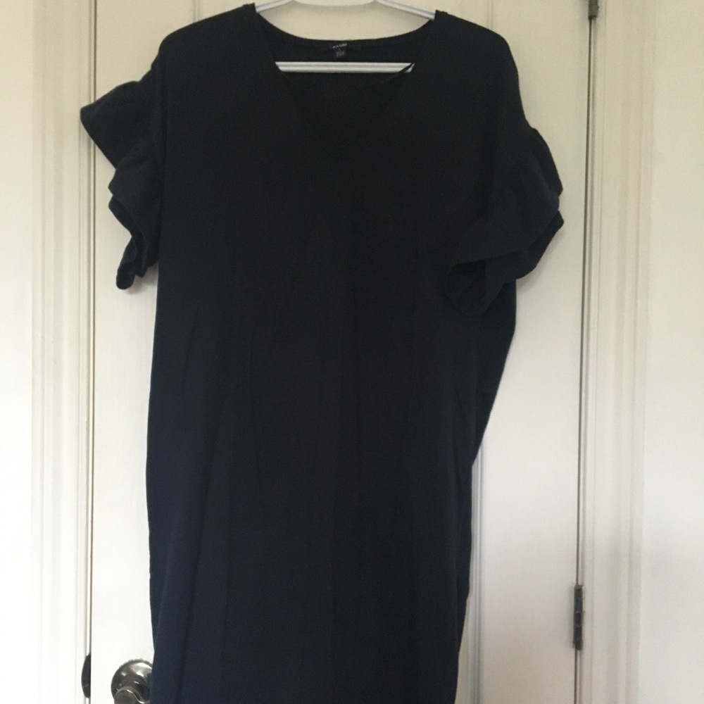 T-shirt dress with ruffles